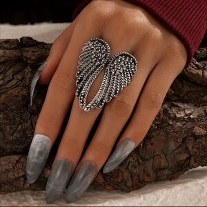 🆕 Grunge Style Ring Retro Angel Wings Design Symbol Of Protection - Adjustable